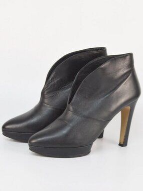 Vintage Hugo Boss Leather Ankle Booties Stiletto Heel Platform